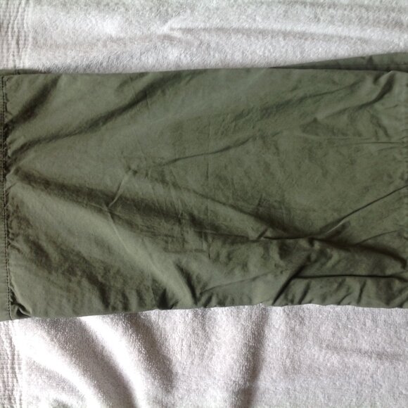 Brand New Army Green Cargo Pants - Picture 3 of 3